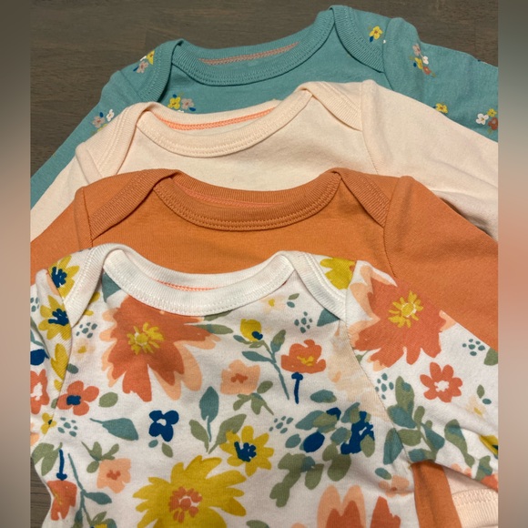 NEW! • Cloud Island • 4 Long Sleeve Bodysuits/onesies | 0-3 months - Picture 2 of 8